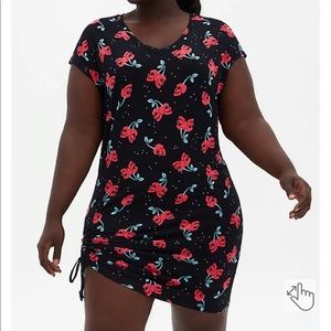 Super soft 00 black Cherry sleep dress fits 10-14 euc